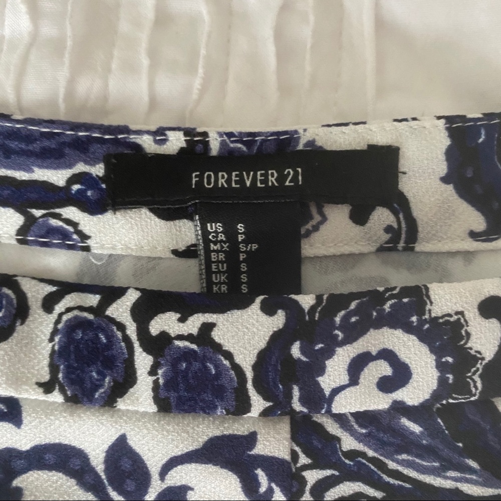 Patterned shorts! - Picture 5 of 5